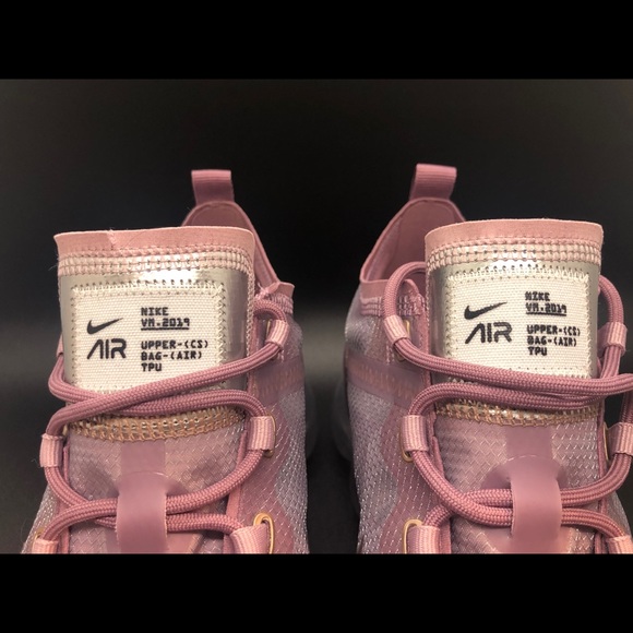 **SOLD** NEW Nike Women’s Air VaporMax 2019 ‘Plum’ - Picture 3 of 7